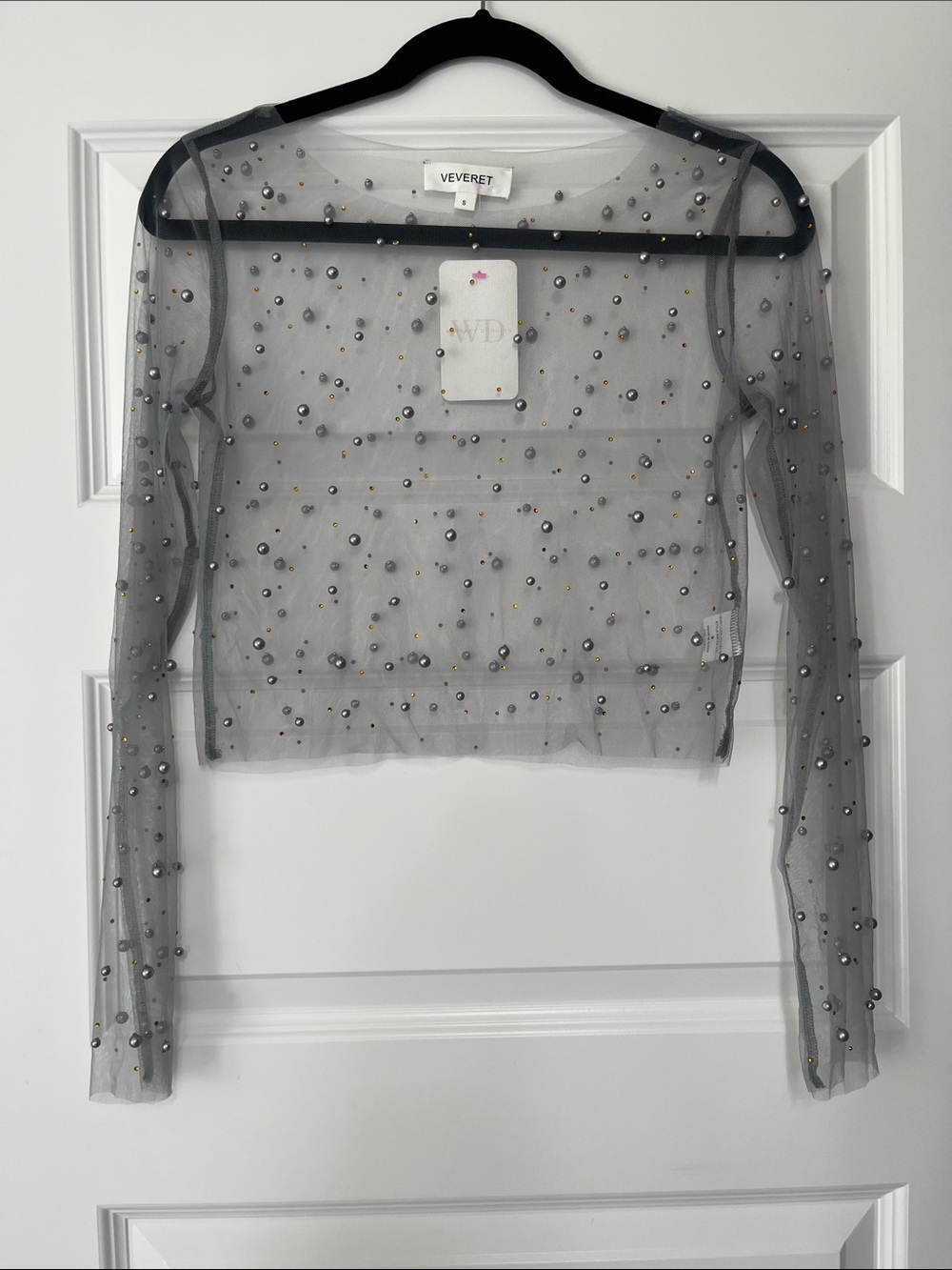 Veveret Beaded Sheer Long-Sleeve Crop Top - Gray